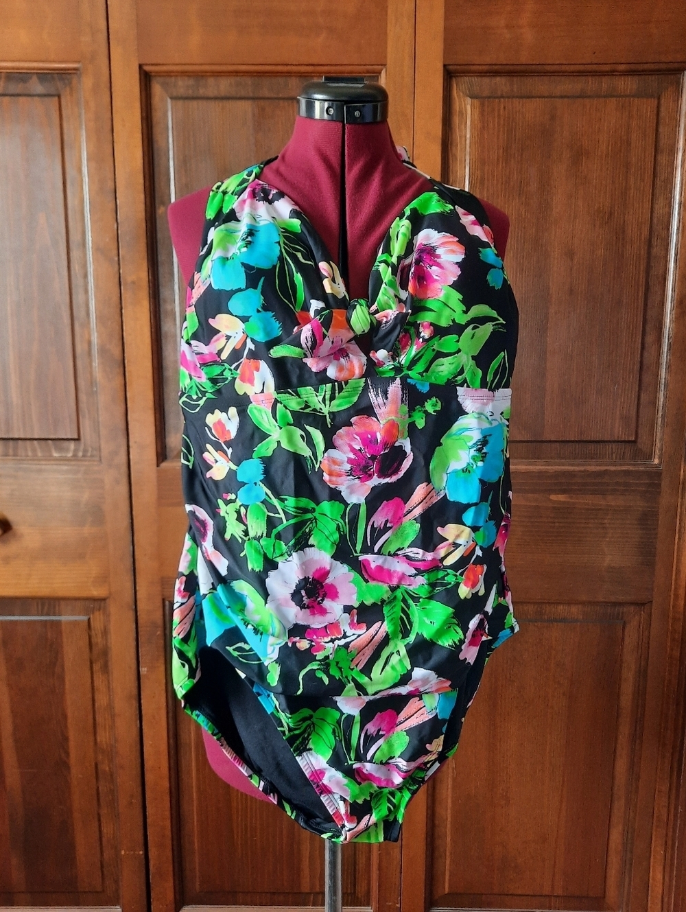 NWT Catalina Black Floral Halter Ruched One-Piece Swimsuit Size 3X (22W/24W)